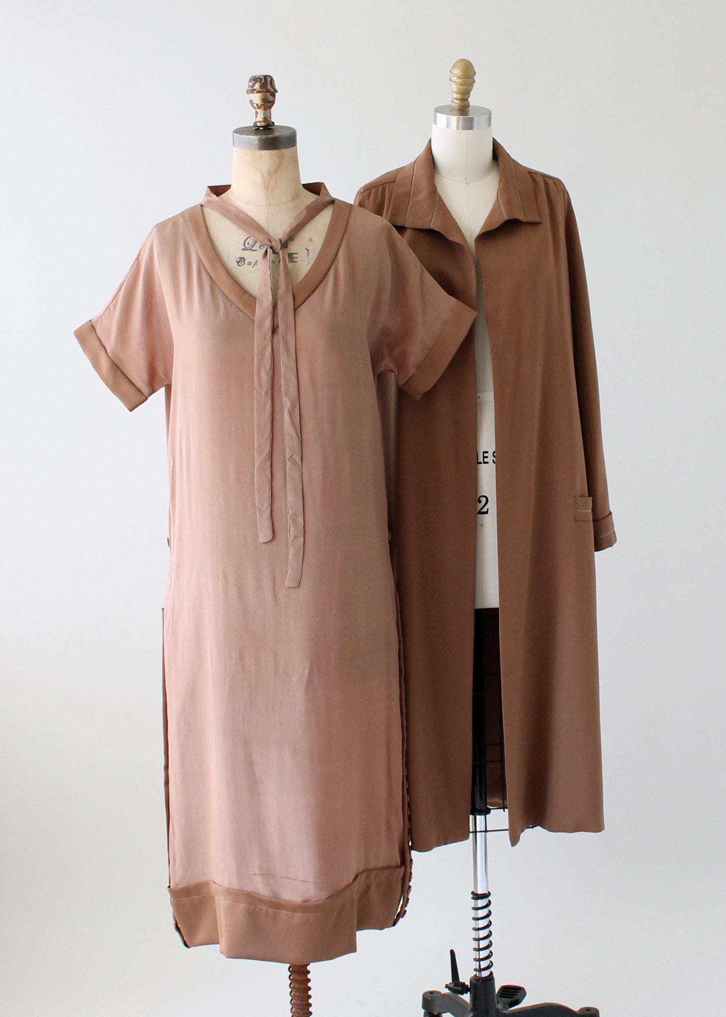 Vintage 1920s Brown Silk Day Dress with ...